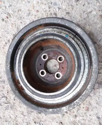 Iveco Daily 6th gen Crankshaft pulley 504076697