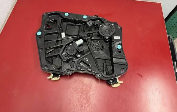 BMW X1 U11 Front door window regulator with motor 5A1D875