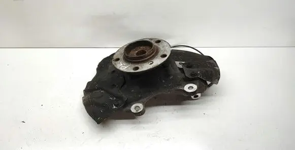 BMW 7 E65 E66 Front wheel hub spindle knuckle
