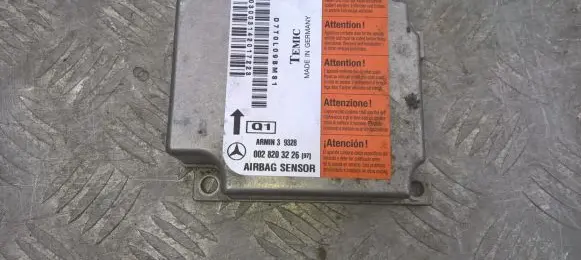 Mercedes-Benz E W210 Airbag control unit/module 0028203226 d7t0l09bms1