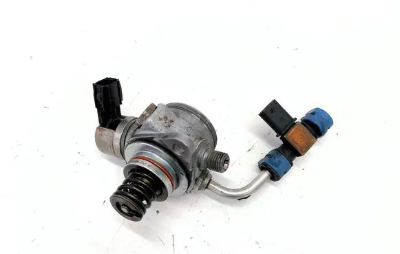 Volvo XC60 Fuel injection high pressure pump 31401823