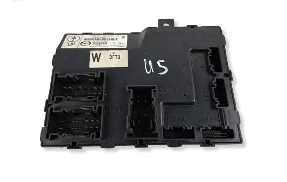 Mazda 2 Comfort/convenience module D65267560E F005V00714