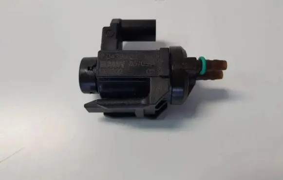 BMW 1 F20 F21 LP gas electromagnetic valve solenoid 