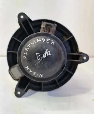 Nissan Pathfinder R50 Heater fan/blower 9D583