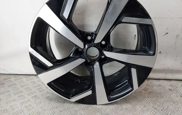 Nissan Qashqai R19 alloy rim D0300HV05B D0300HV05A D0C00HV05A