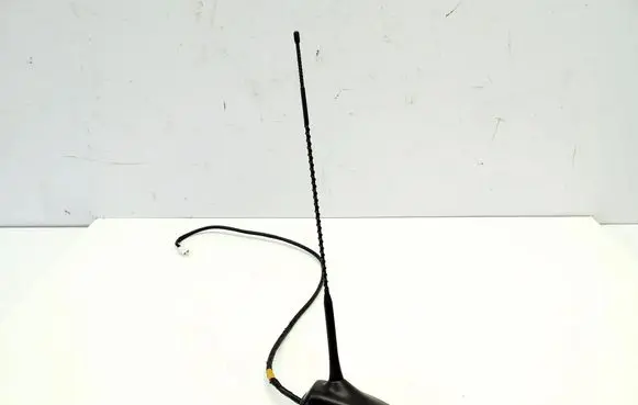 Toyota Auris E180 Aerial GPS antenna V309075C