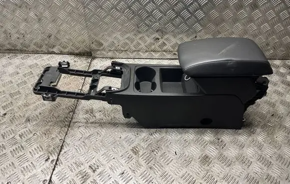 Seat Leon (5F) Armrest 5F0863243 5F0863241