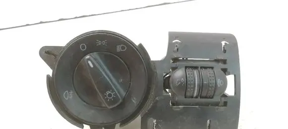 Volkswagen PASSAT B5 Light switch