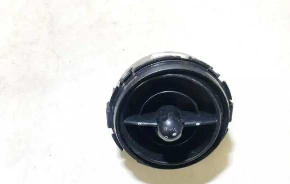 Mini One - Cooper R50 - 53 Dash center air vent grill 680088706