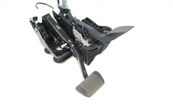 Dodge RAM Pedal assembly 68312752AK