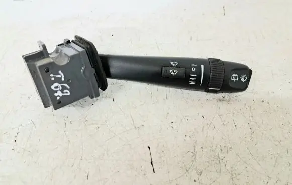Volvo V70 Wiper control stalk 30669742