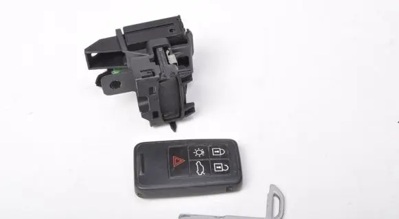 Volvo V40 Ignition key/card 30659639