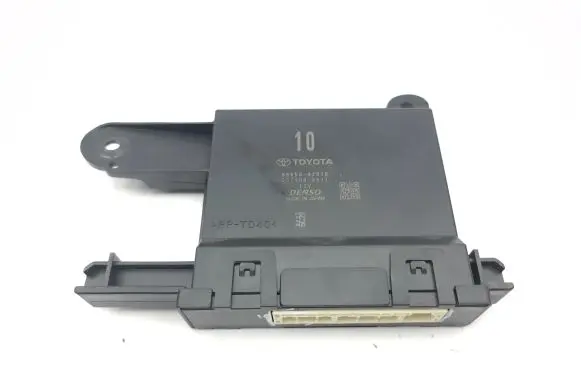 Toyota RAV 4 (XA50) Other control units/modules 8865042810