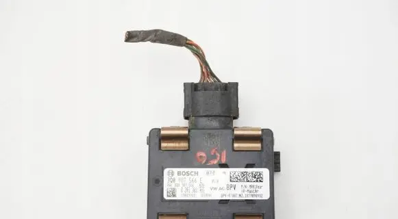 Volkswagen PASSAT B8 Distronic sensor radar 3Q0907566E 0203301335