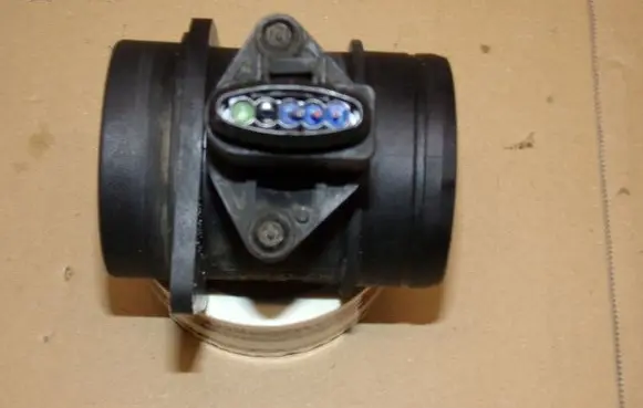 Skoda Roomster (5J) Mass air flow meter 036906461B