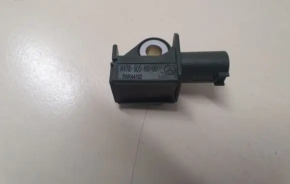 Mercedes-Benz E W212 Airbag deployment crash/impact sensor A1729056000