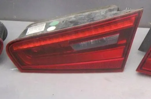 Audi A3 S3 8V Tailgate rear/tail lights 8V3945094A