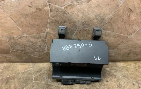 Mercedes-Benz SL R230 Seat control module A2308204326