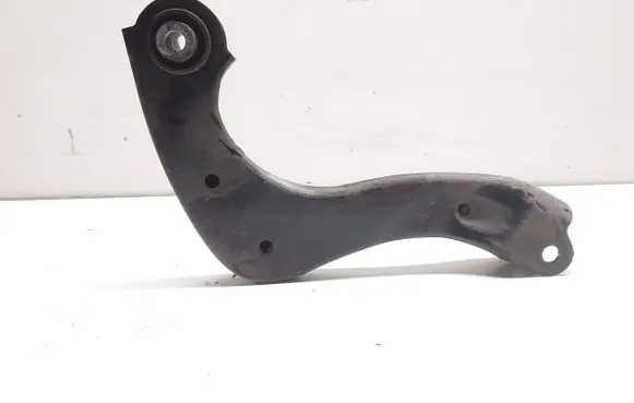Toyota Prius (XW50) Rear upper control arm/wishbone