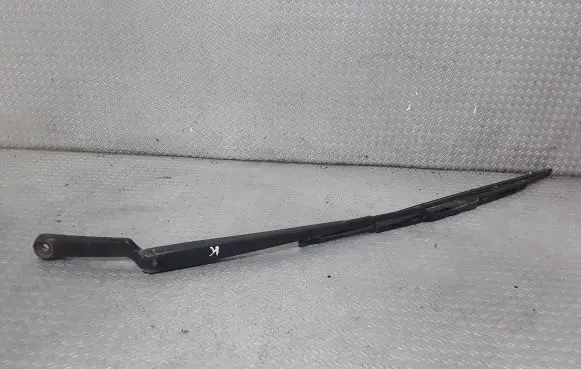 Audi A3 S3 8L Windshield/front glass wiper blade 8L1955407A