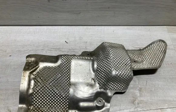 Seat Leon (5F) Exhaust heat shield 5q0423981f