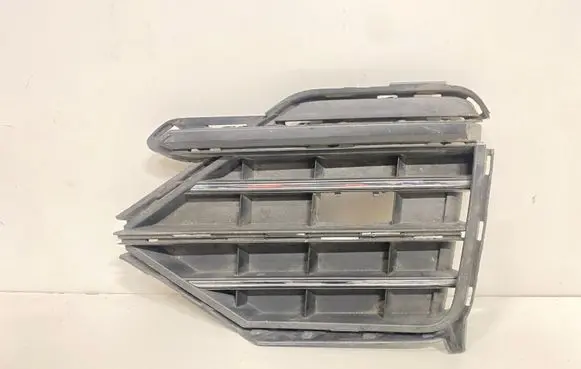 Volkswagen Touareg III Front bumper lower grill 421327154