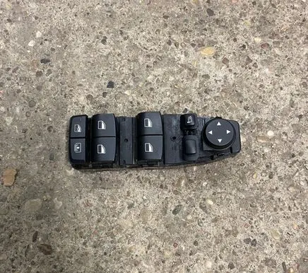 BMW 5 F10 F11 Electric window control switch 9238240