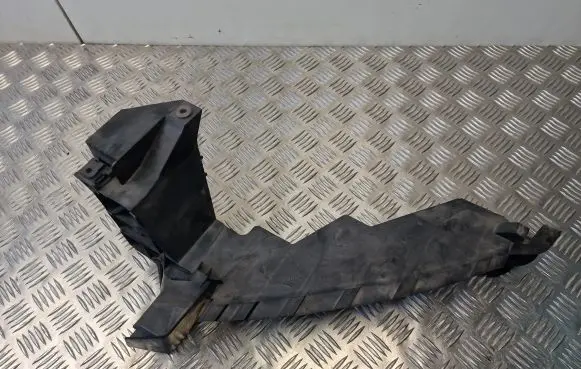 Audi SQ7 Headlight/headlamp mounting bracket 4M0805607