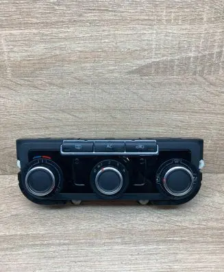 Volkswagen Golf VI Climate control unit 7N0907426K 5HB00975150