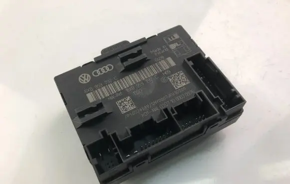 Skoda Superb B6 (3T) Other control units/modules 8X0959792C
