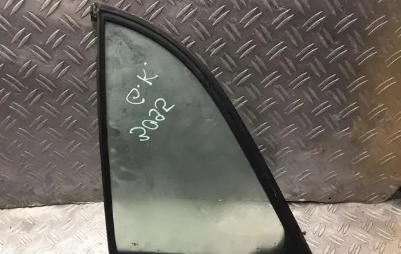 Mazda 626 Rear side window