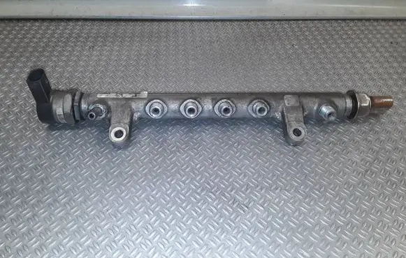 Skoda Yeti (5L) Fuel main line pipe 03L089G