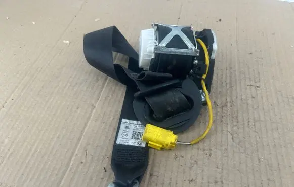 Volkswagen Tiguan Front seatbelt 5N2857705A 34021112C 34075281