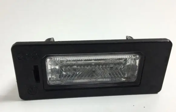 Audi A5 8T 8F Number plate light 8T0943021