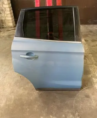 Ford Kuga I Rear door