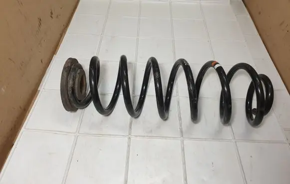 Skoda Octavia Mk2 (1Z) Rear coil spring 1K0512297D