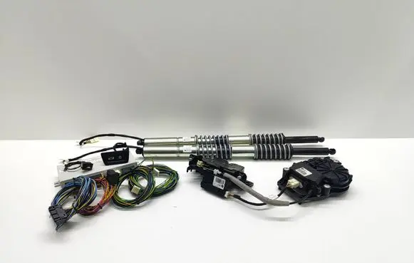 BMW 5 F10 F11 Tailgate hydraulic set 7207015 720701513 51247207015