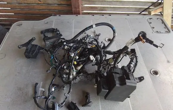 Suzuki Vitara (LY) Engine installation wiring loom 3660176S10 3667776S10 3699674S00