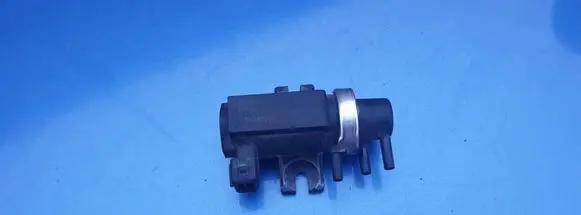 Nissan Primera Turbo solenoid valve 14956AW400