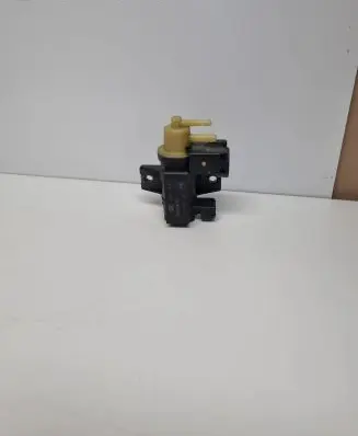 Nissan Qashqai Vacuum valve 8200790180 14T027 70181405
