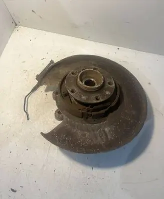 BMW 5 E60 E61 Rear wheel hub