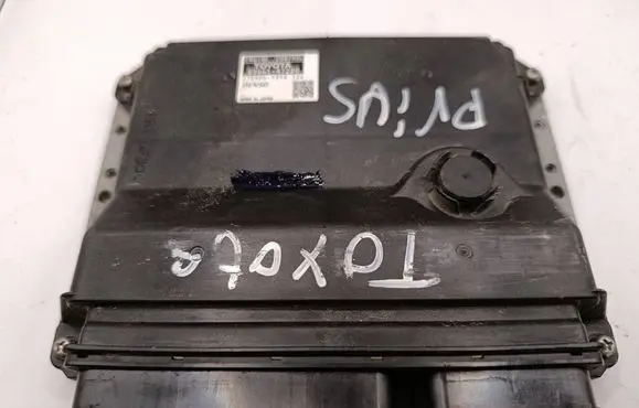 Toyota Prius (XW30) Engine control unit/module 8966147280 2753007394
