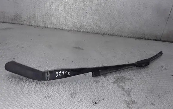 Ford Mondeo Mk III Windshield/front glass wiper blade 1S7117526AB