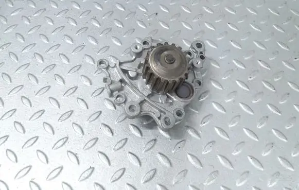 Citroen C4 III e-C4 Water pump Z16001023 1628941780 9825002180
