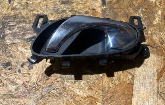Nissan Navara D23 Front door interior handle 806714EA