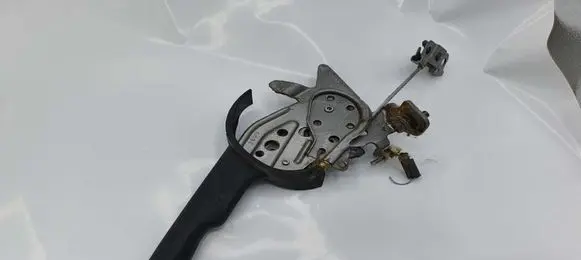 Nissan X-Trail T30 Handbrake/parking brake lever assembly NOCODE