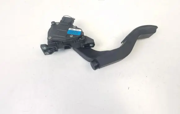 Audi A6 S6 C5 4B Accelerator throttle pedal 8D1723523N
