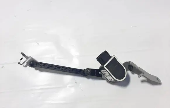 Volvo XC40 Headlight/headlamp level sensor 32221477 32221957