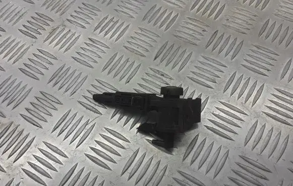Volkswagen Golf IV Vacuum valve 1J0906283A