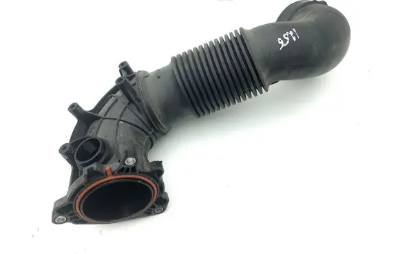 Land Rover Evoque II Air intake hose/pipe GJ329F876BA